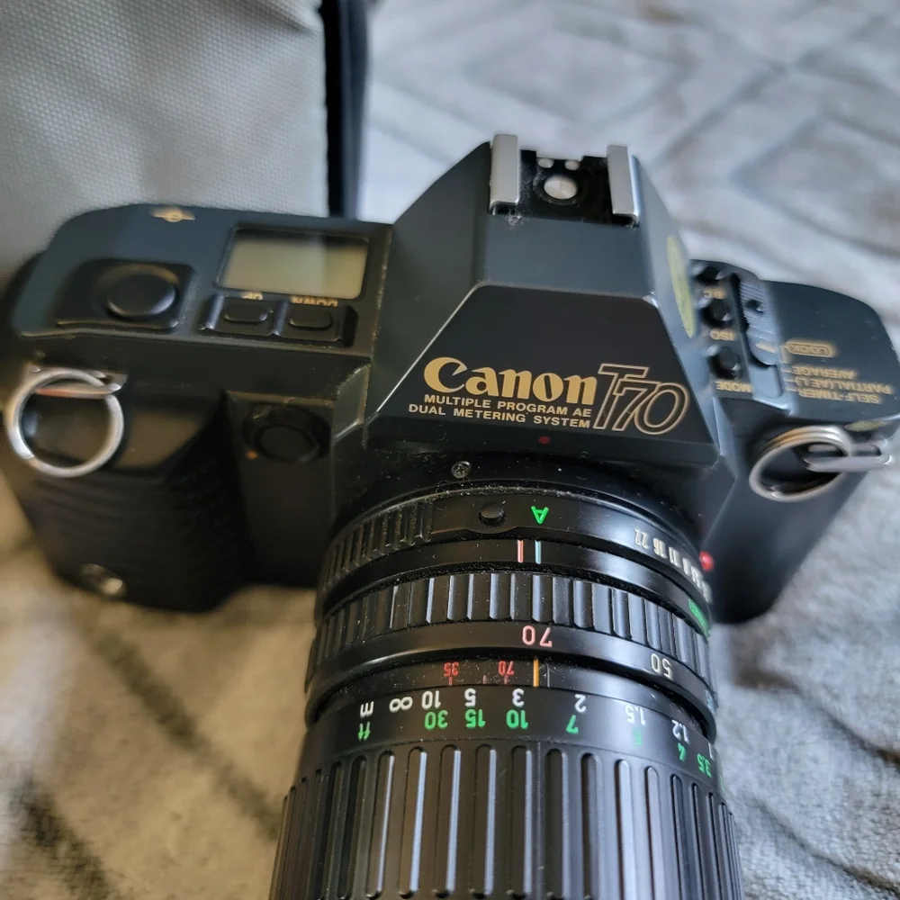Vintage Canon 35mm Film Camera With Bag, Instructions, 277T Flash Tested Working